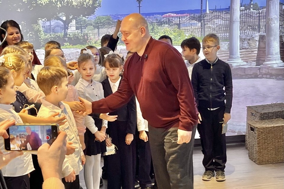    Первыми гостями центра стали ученики Инженерной школы и Михаил Развожаев. Виктория Орлова