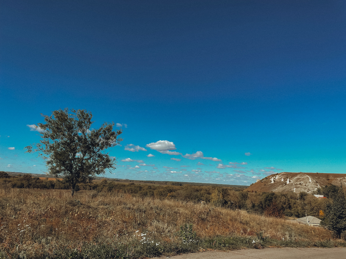Вид от гостиницы. Фото из архива автора