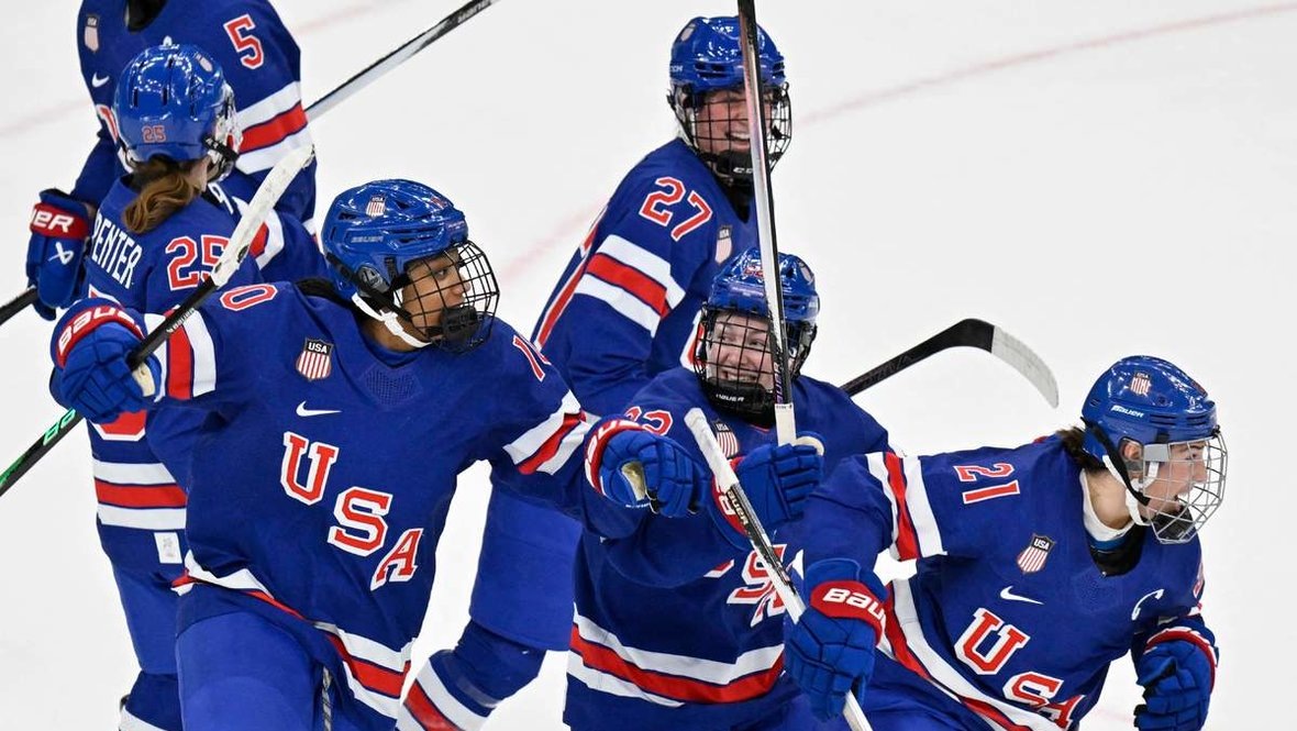    Женская сборная США обыграла Канаду в финале олимпийского хоккейного турнира. AFP