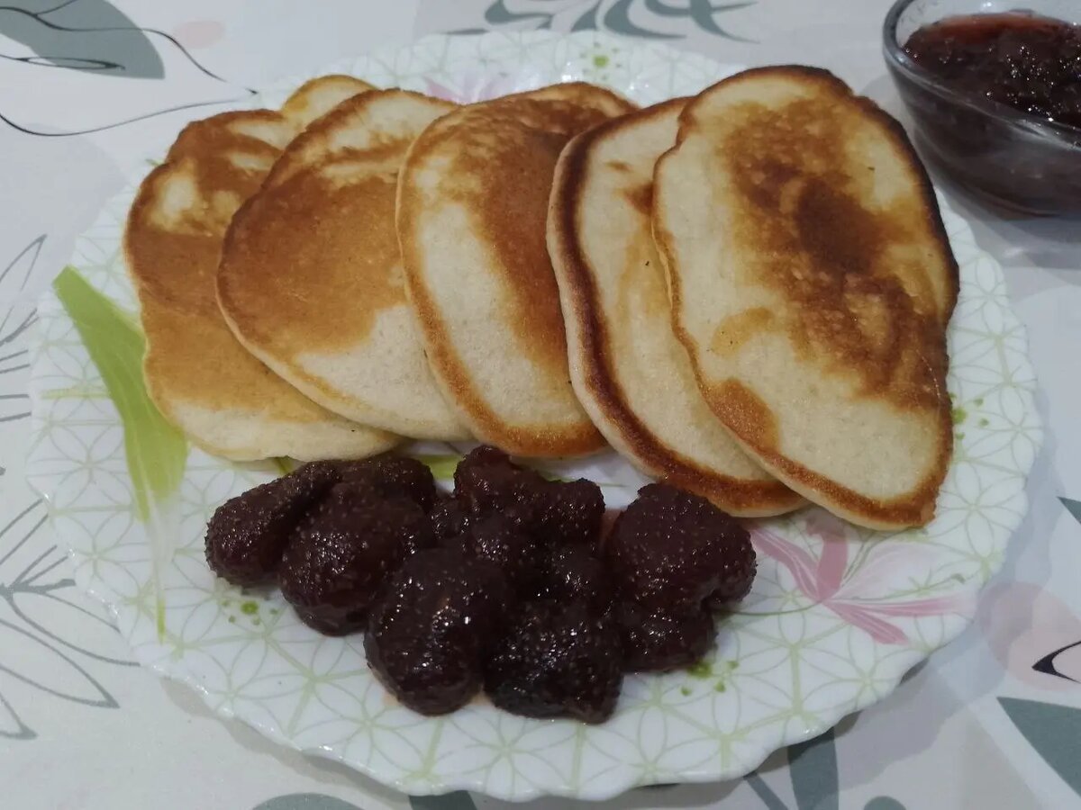 Оладьи на молоке нежные и вкусные