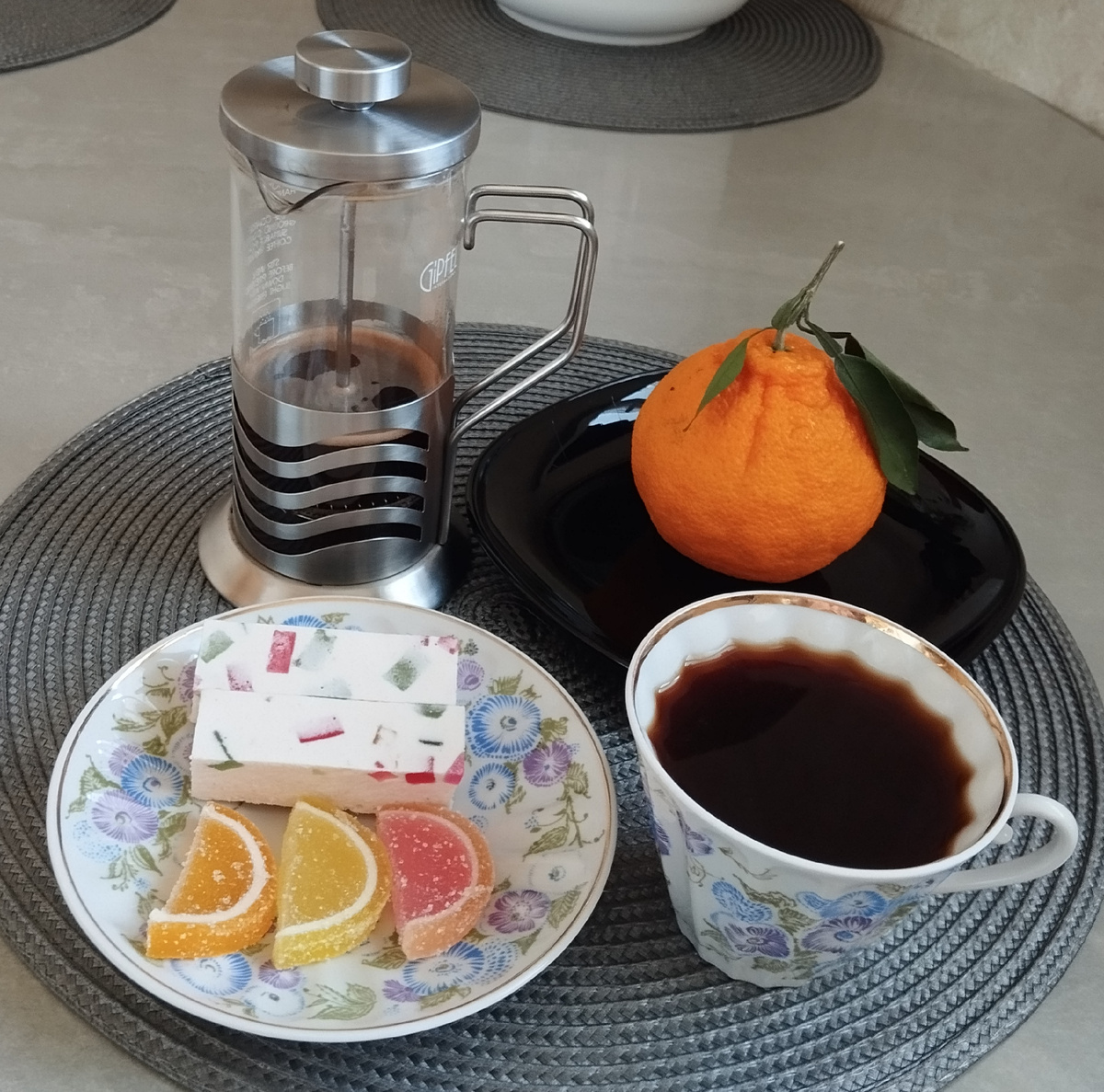 Мой понедельник начался вкусно и красиво. ЗДЕСЬ и далее фото автора и(или) из личного архива автора, если не указано иначе.