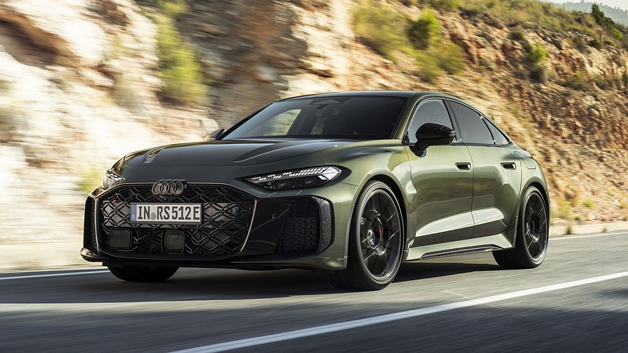    На фото: новый «заряженный» лифтбек Audi RS 5