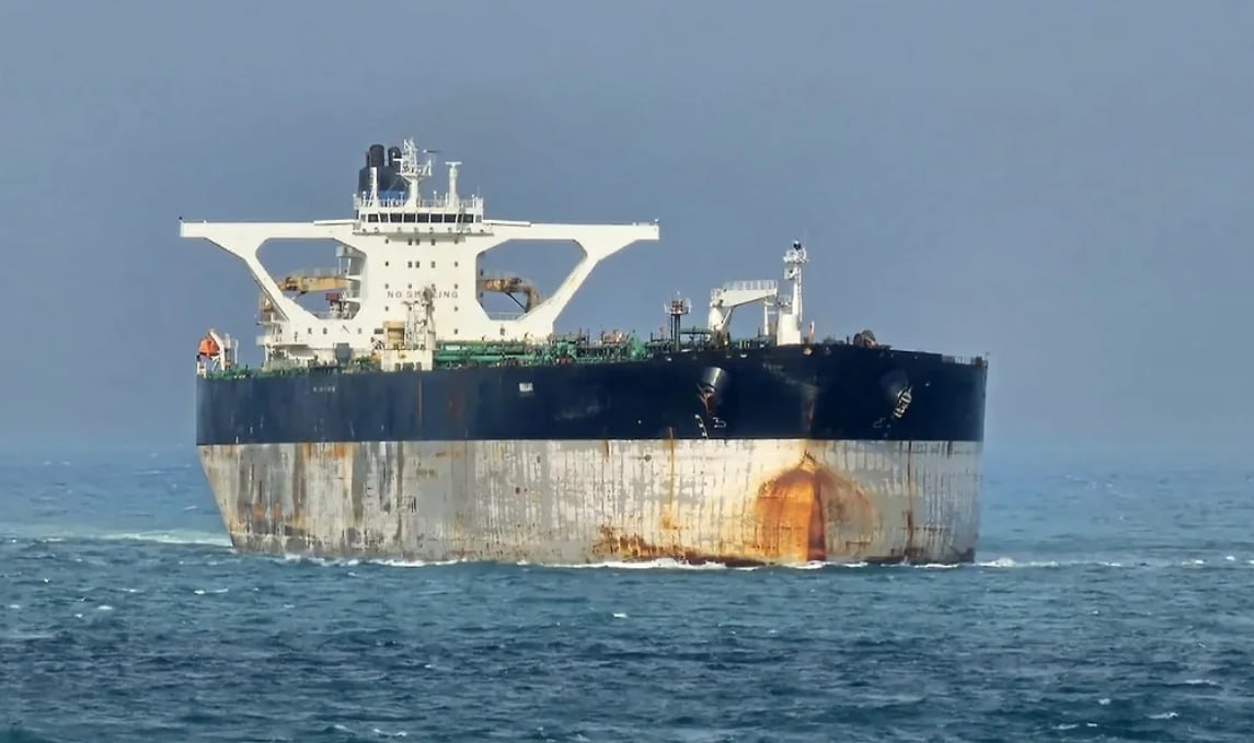 Несчастная "Маринера":захватили, утащили,хотя и частная собственность. Фото: marinetraffic.com