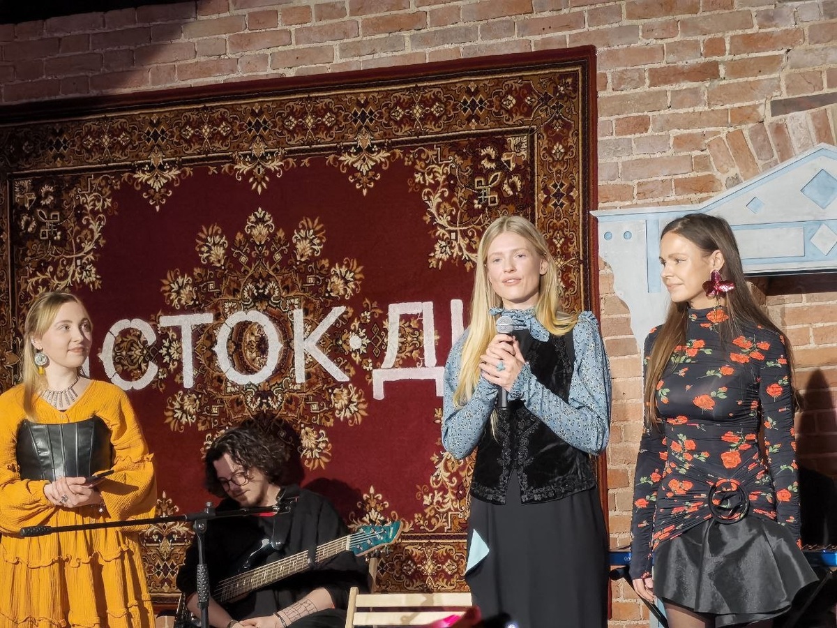    Софья Эрнст и Татьяна Журавлева на презентации лейбла "Исток". Фото: Ольга Храбрых/ Teleprogramma.org
