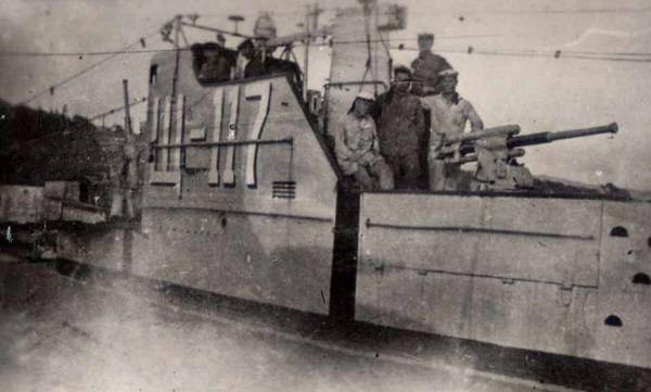 1936, 20 февраля: Завершено рекордное автономное плавание подлодки «Щ-117» (командир корабля Н. П. Египко)