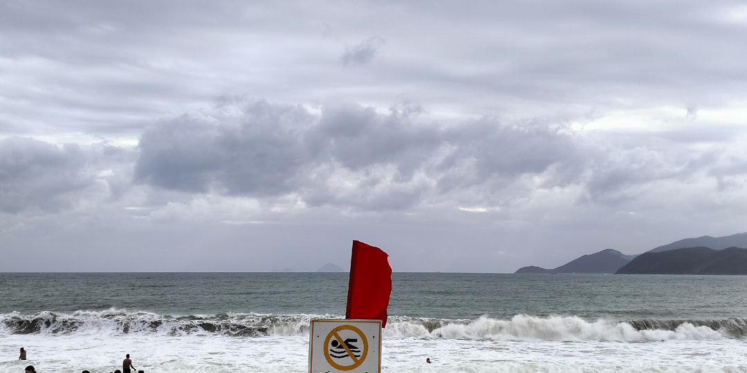 КУПАНИЕ ЗАПРЕЩЕНО И СМЕРТЕЛЬНО ОПАСНО! Что такое обратное течение