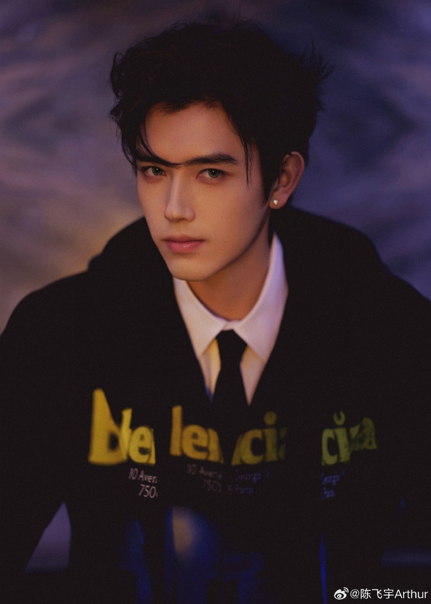 Актёр Чэнь Фэйюй. Смотрите галерею...