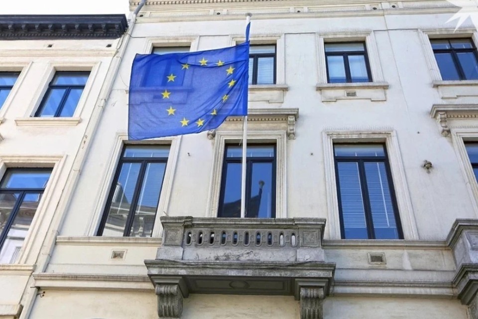    ЕК в 20-м пакете санкций готовит основания для перехвата танкеров с нефтью РФ Дмитрий ЛАСЬКО