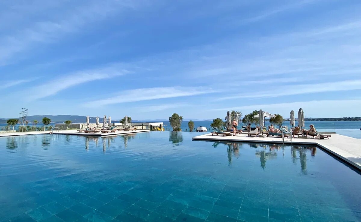    Майские праздники в купальнике: сколько стоят туры за рубеж на теплое море