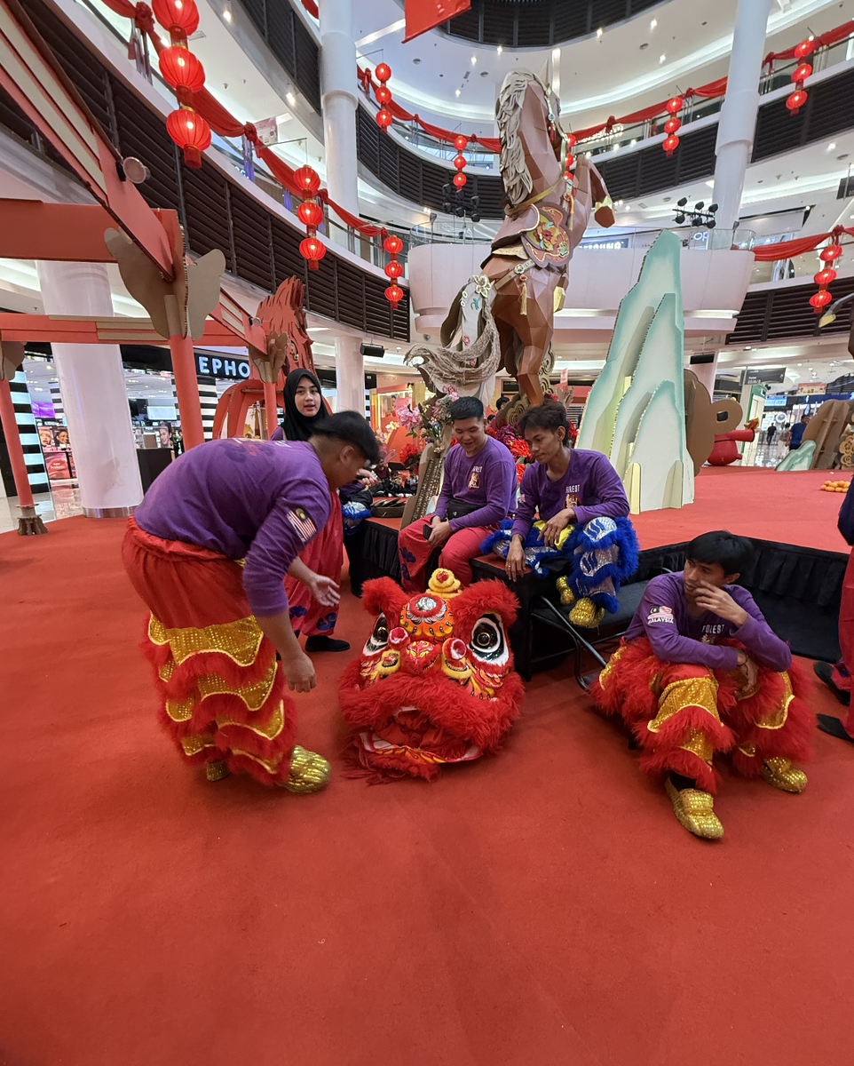 Ребята готовятся к выступлению