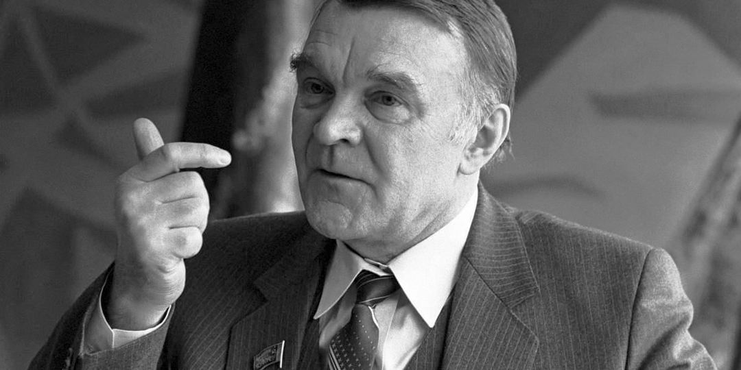 Воевал с Паулюсом, написал "Горячий снег": какую ошибку Солженицына не простил писатель-фронтовик Бондарев