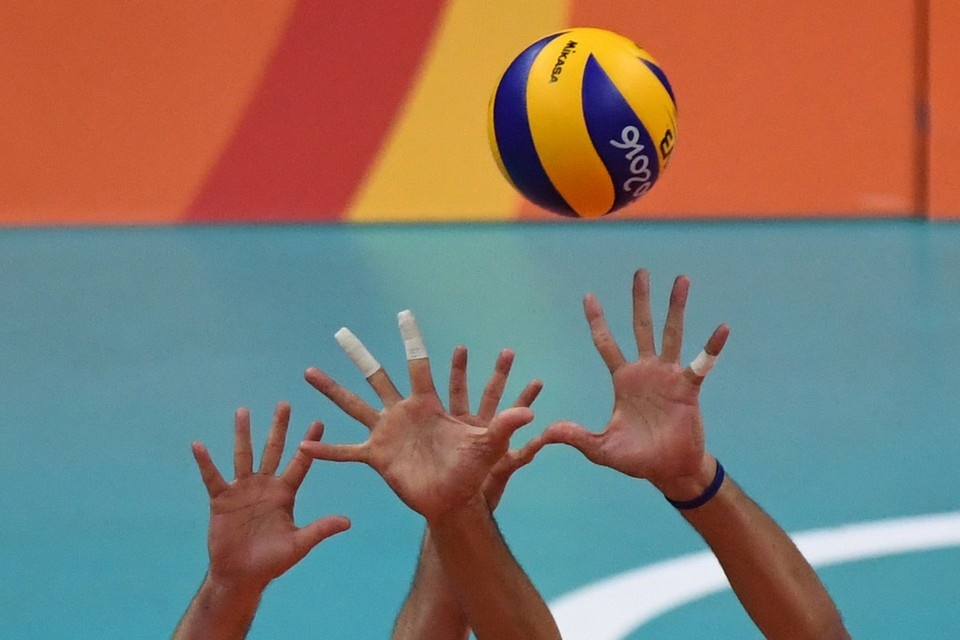    Сэм Деру возвращается в новосибирский «Локомотив». Владимир ВЕЛЕНГУРИН