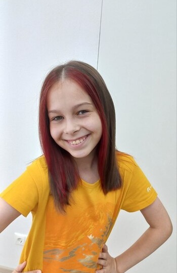 Можно ли красить волосы ребёнку? Руководство по безопасному окрашиванию для заботливых родителей