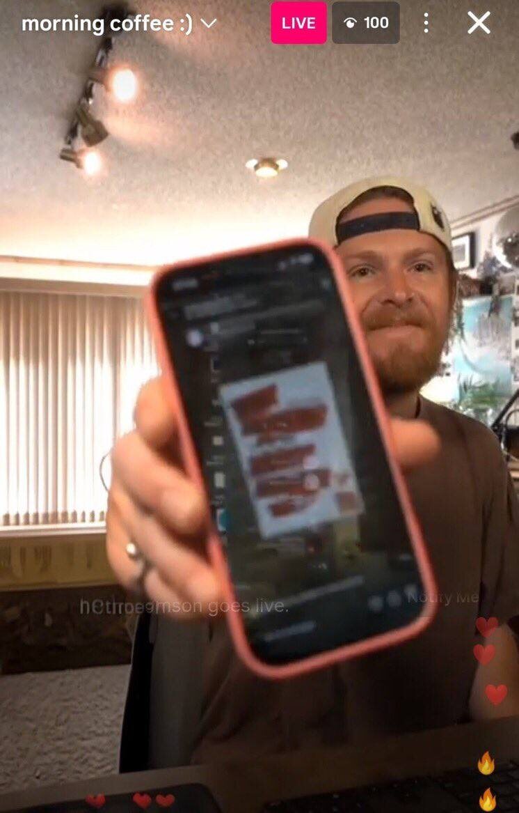 Johnny #Stimson: Спасибо #Чонгук за то, что выбрал Flower для своей песни о любви!!! Я очень благодарен за всю твою поддержку на протяжении многих лет. Это сделало мой день!