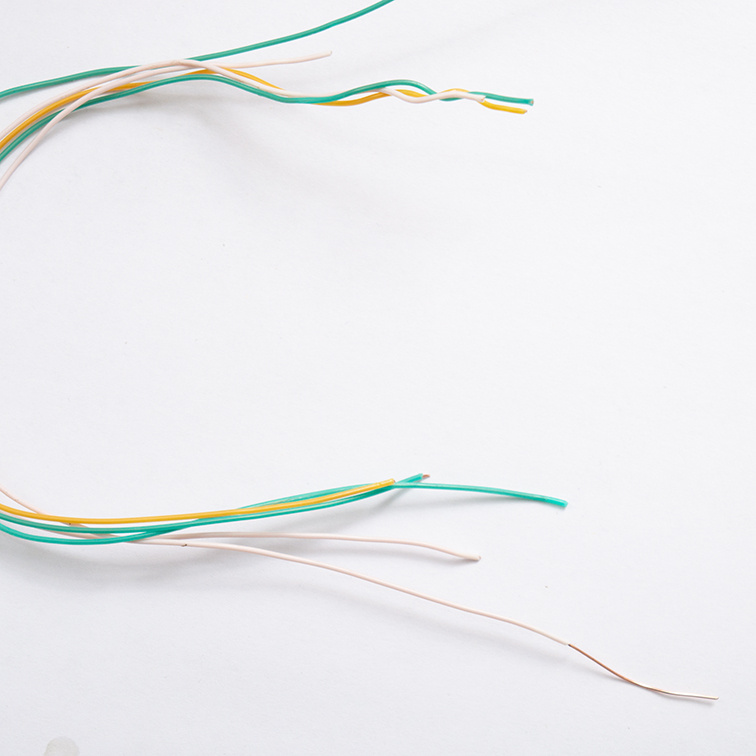 Проводок с жилой 0,4 