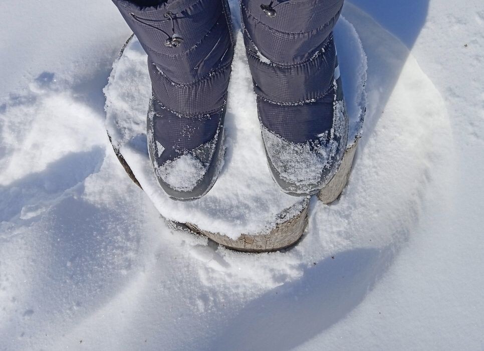 Собственное фото автора. Мои дутики для двора сейчас) Фото от 4 февраля 2026 г.