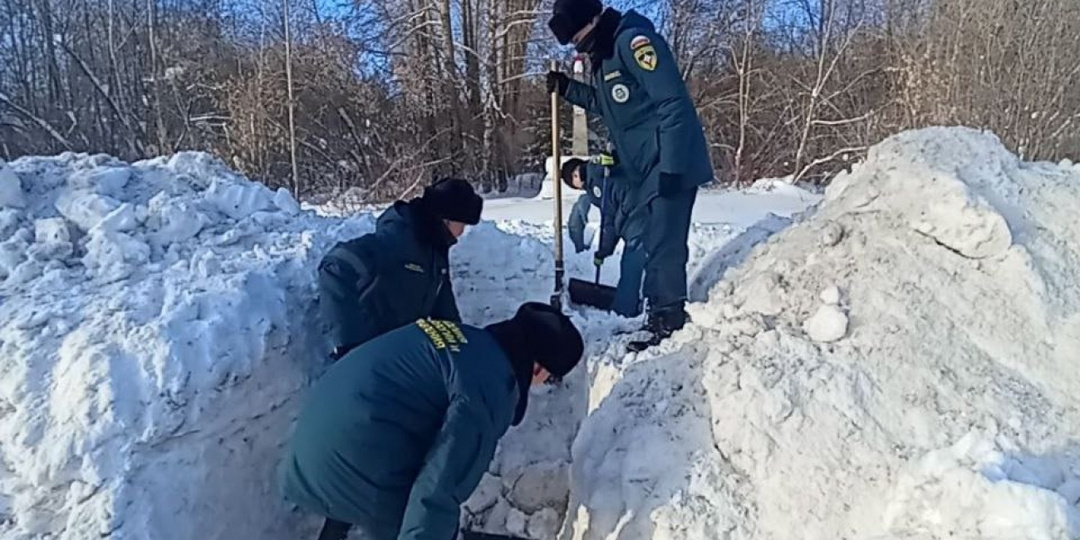 Снег не помеха: будущие пожарные из Новочебоксарска почтили память героев войны