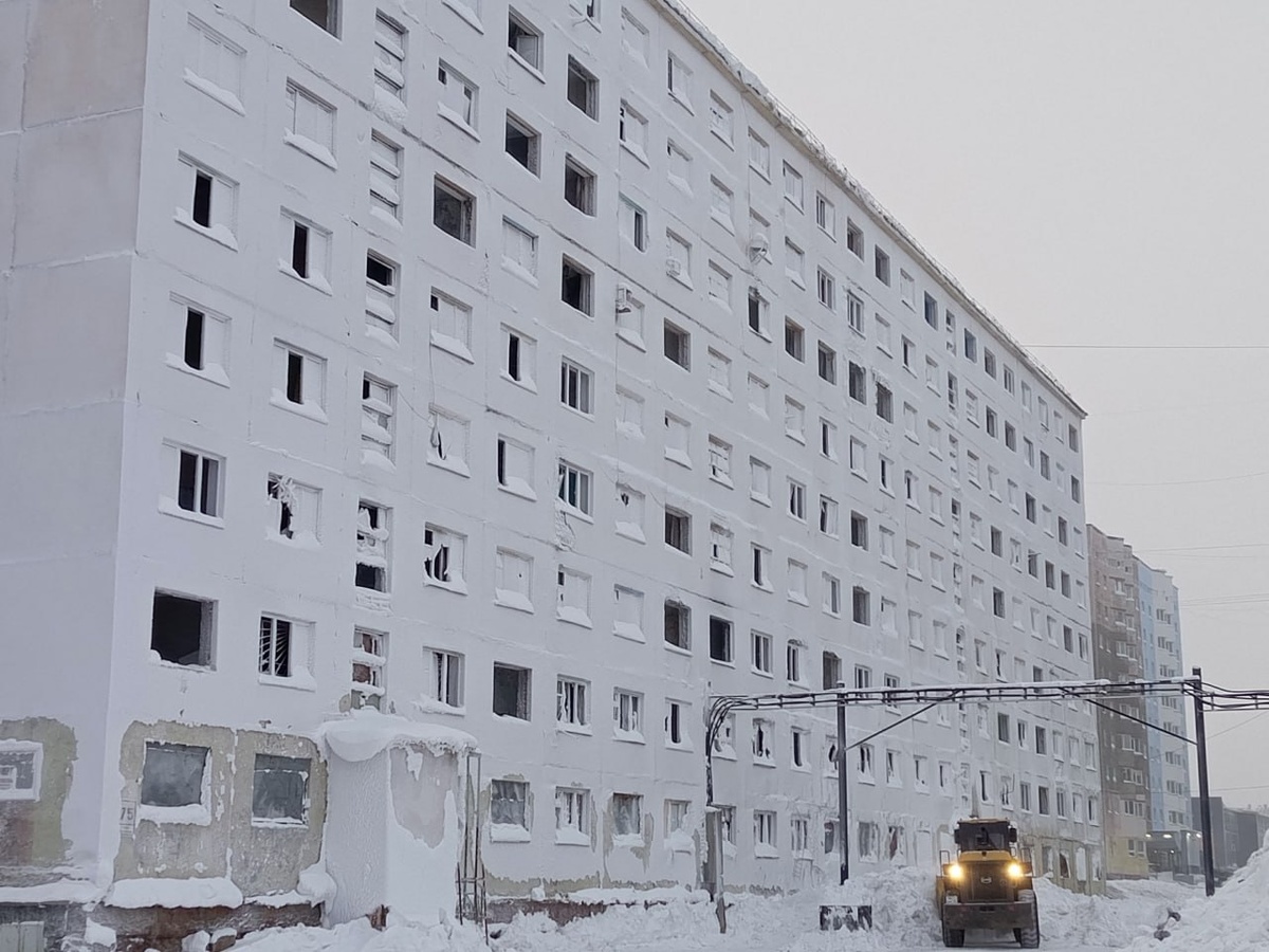 Вместо трёх месяцев теперь собственникам аварийного жилья предлагают “растянуть” доплату, которая может достигать 1 млн. рублей, на год 