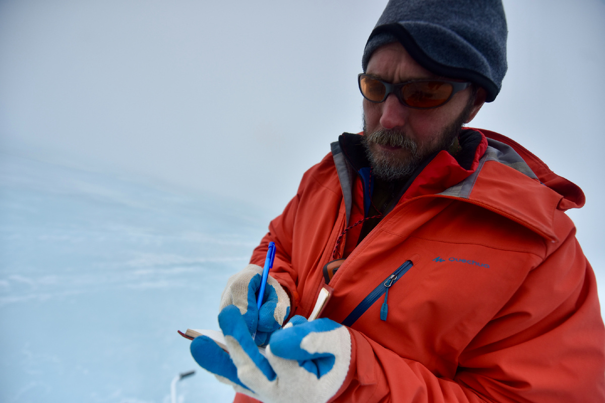 В ходе экспедиций РГО специалисты анализируют, как глобальное потепление влияет на таяние ледников в Арктике. Фото: Полина Зиновьева