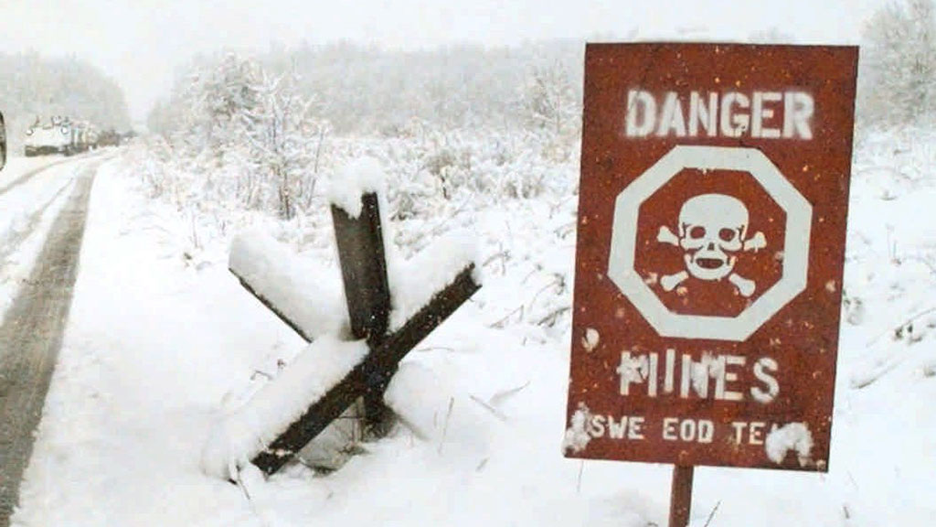    мина мины минное поле табличка (фото: AP)