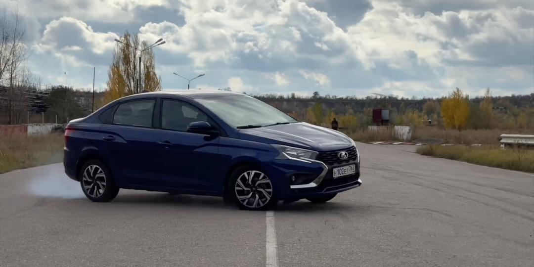 Как АвтоВАЗ настроил шасси Искры? Насколько безопасна новинка на «лосином» тесте?