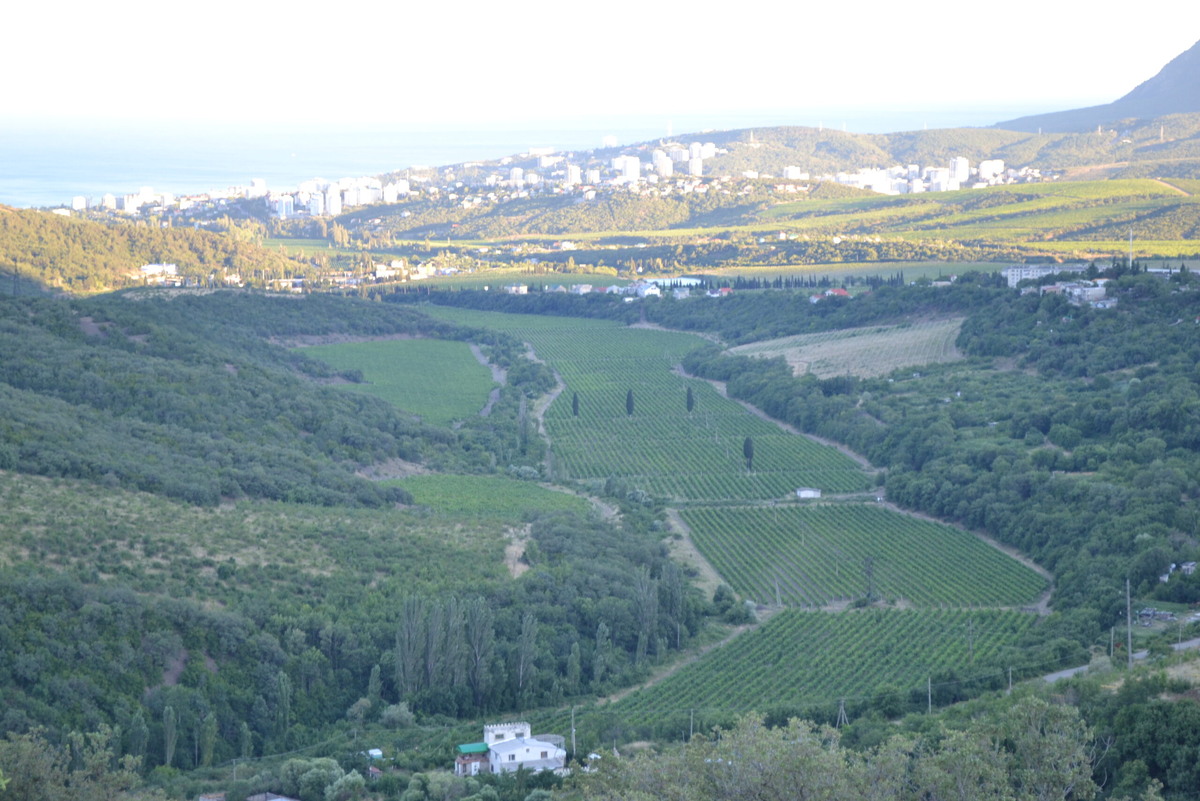    Уединенные уголки Алушты: 10 маршрут для идеальных фотосессий без толпы admin