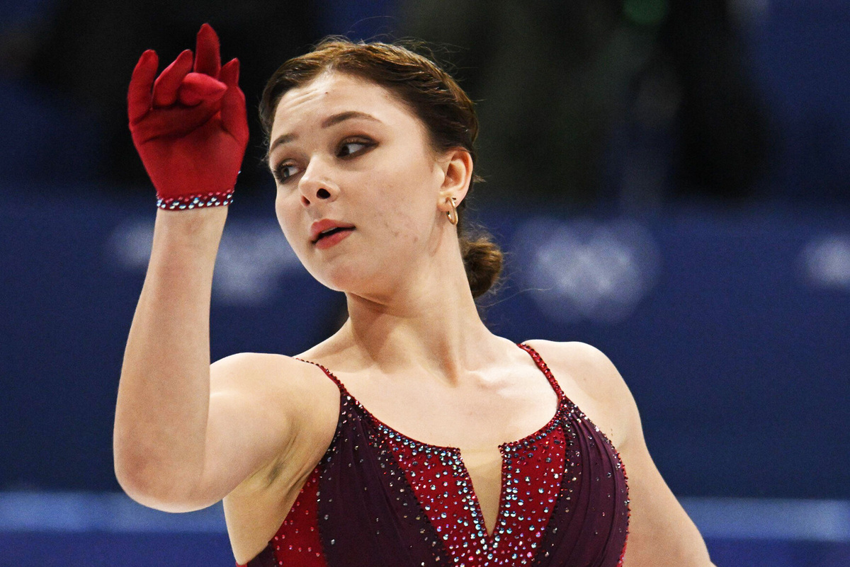     «Мама, я дошла»: Софья Самоделкина после выступления на Олимпиаде эмоционально обратилась к самому близкому человеку