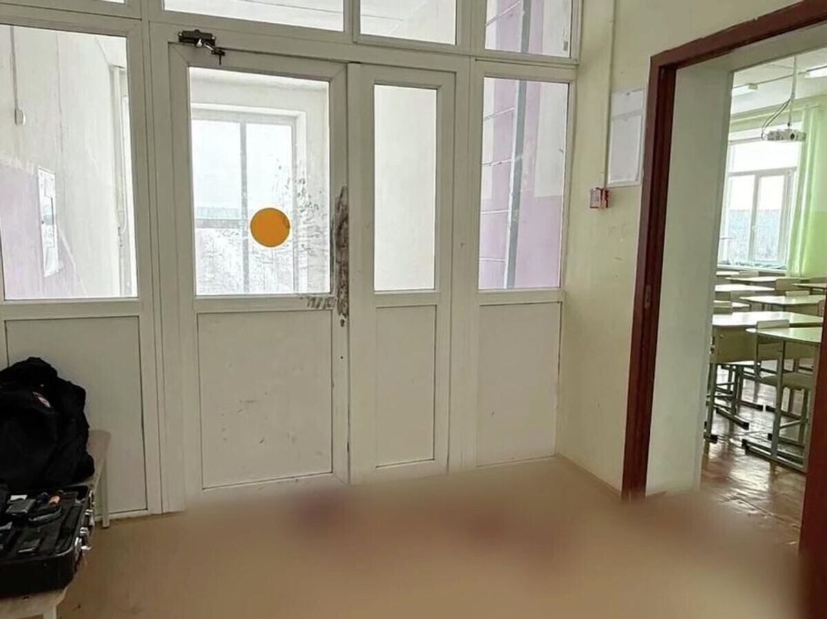    На месте нападения подростка в школе в Александровске в Пермском крае | © Следком Прикамья/Telegram