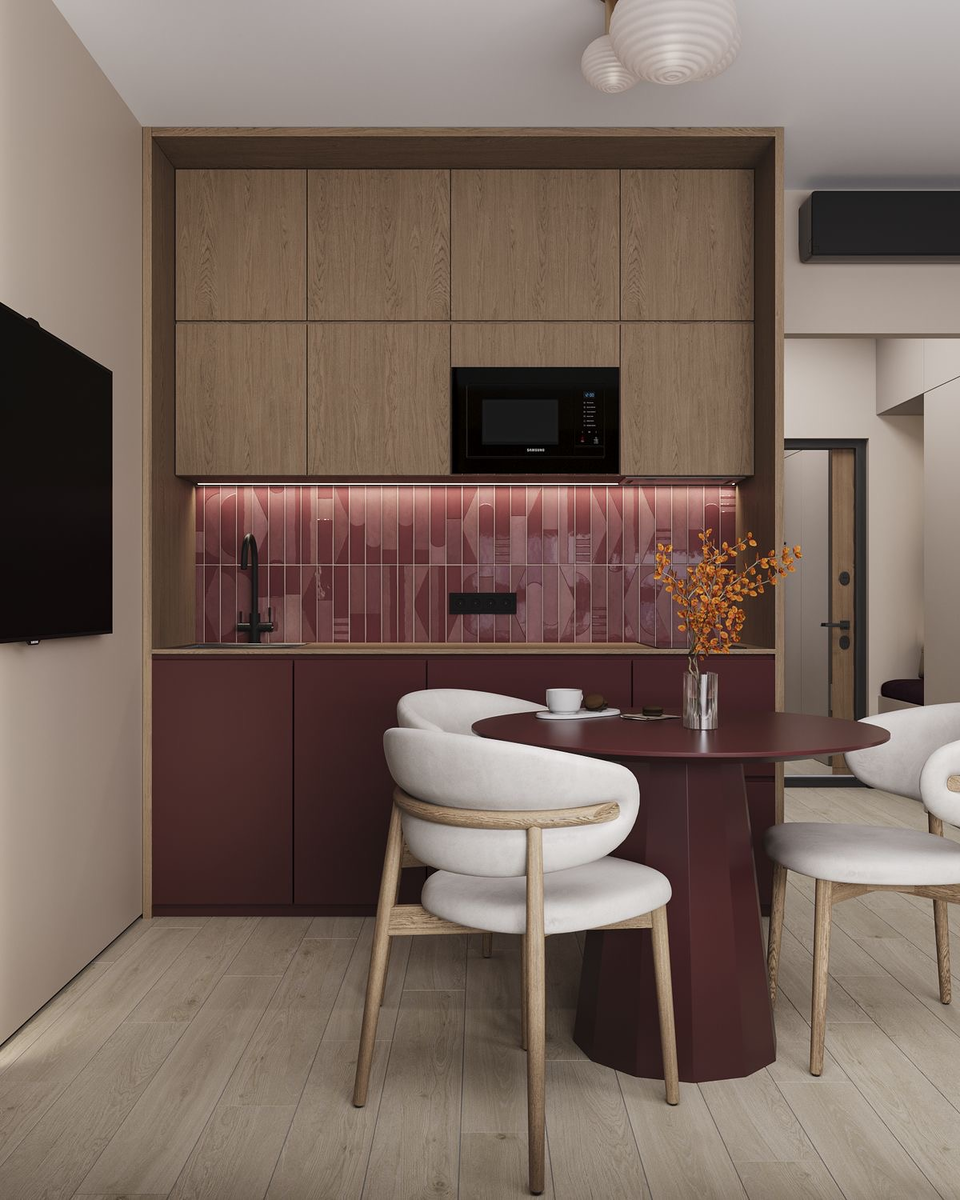 Выразительный розовый фартук