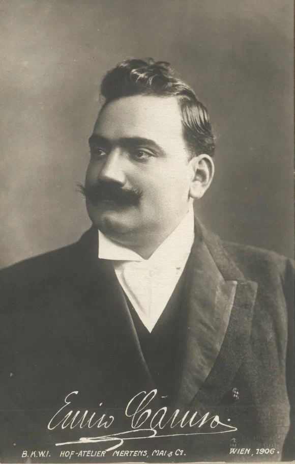 Карузо Э. (1873-1921 гг.). Итальянский певец (тенор). Погрудный. Из фондов Музея музыки.