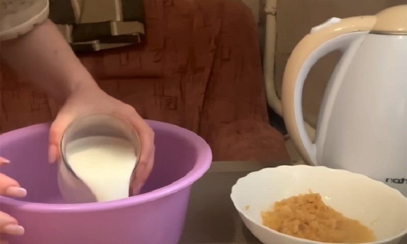 Яблочные блины на молоке: новый взгляд на классику – сочность и аромат в каждом кусочке