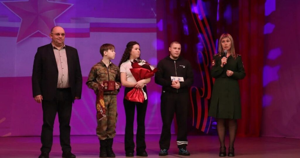 Гимн мужеству: душевный праздник 23 февраля в Североуральске