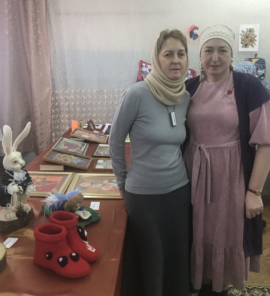 О.Г. Кремнева (слева) и Е.Г. Королева. 