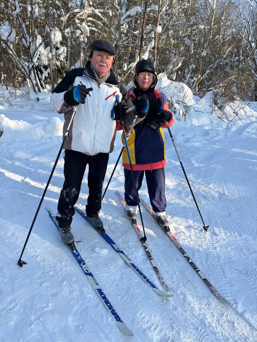 В  лесу , 8 02 25