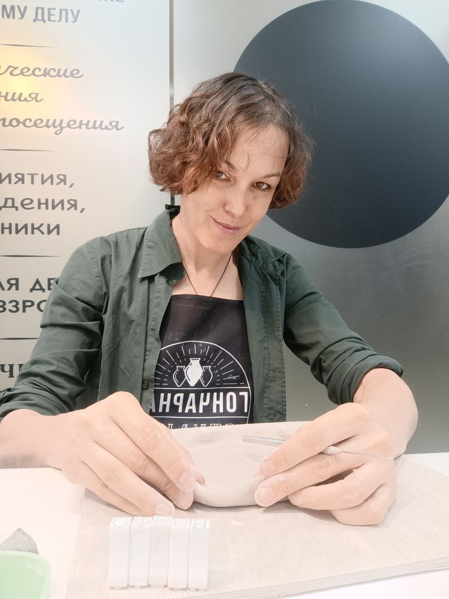 Это я на выходных пробовала себя в гончарном мастерстве))) 