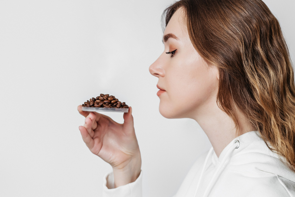 Как кофеин влияет на организм и почему мы чувствуем прилив сил. (источник изображения: freepik.com)
