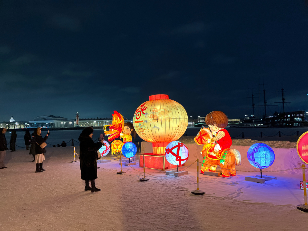 Китайский Новый год у Петропавловской крепости