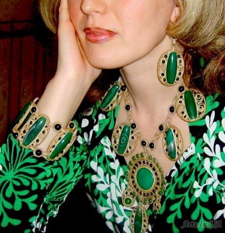 Авторское украшение Светланы Михайловой  "Весна улыбается"