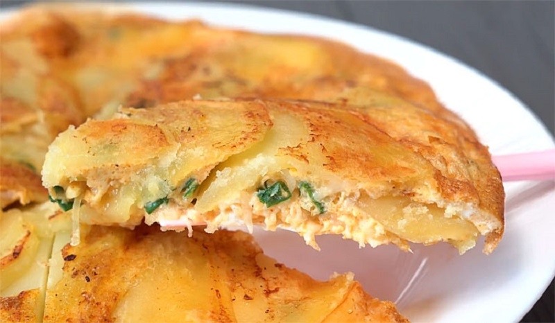 Картофель в новом формате: не жарим и не варим, а делаем необычное блюдо слоями