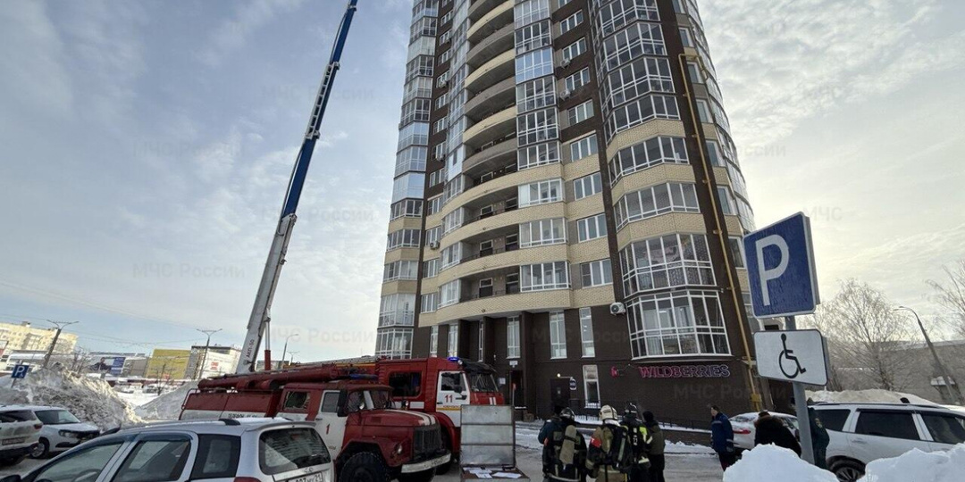 Пожар на верхнем этаже многоэтажки: в Новочебоксарске прошли пожарные учения