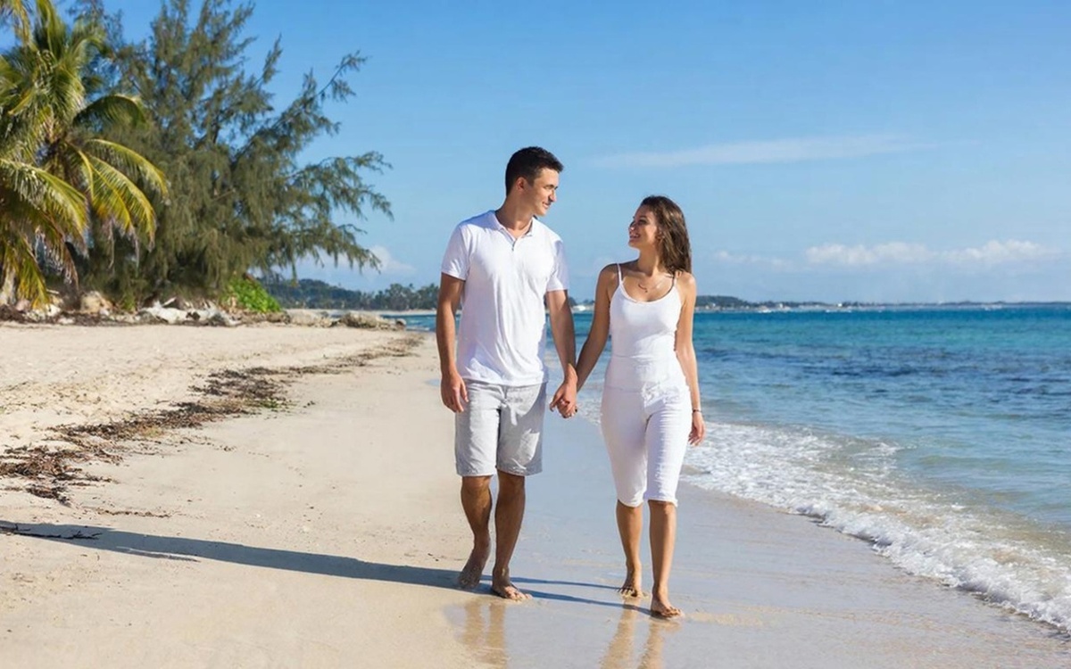 Самыми популярными странами для поездок на 23 Февраля стали Турция, ОАЭ и КНР.  Фото: Изображение сгенерировано с помощью ИИ / Светлана Возмилова