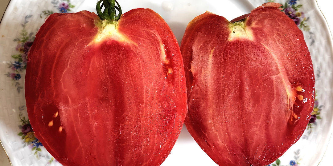 Красно-розовые томатные серца. Шуршим и вспоминаем!))