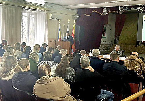    Отчет Я.Г. Ягольник. / ФОТО из архива администрации Старочеркасского сельского поселения Администратор