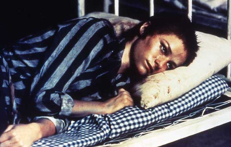 Шарлотта Рэмплинг в фильме «Ночной портье».