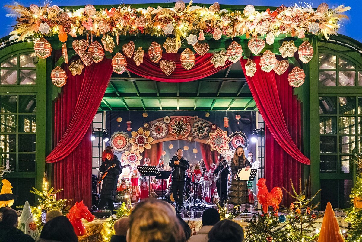    Мастер-классы и ледовые шоу завершат фестиваль "Масленица" в Москве