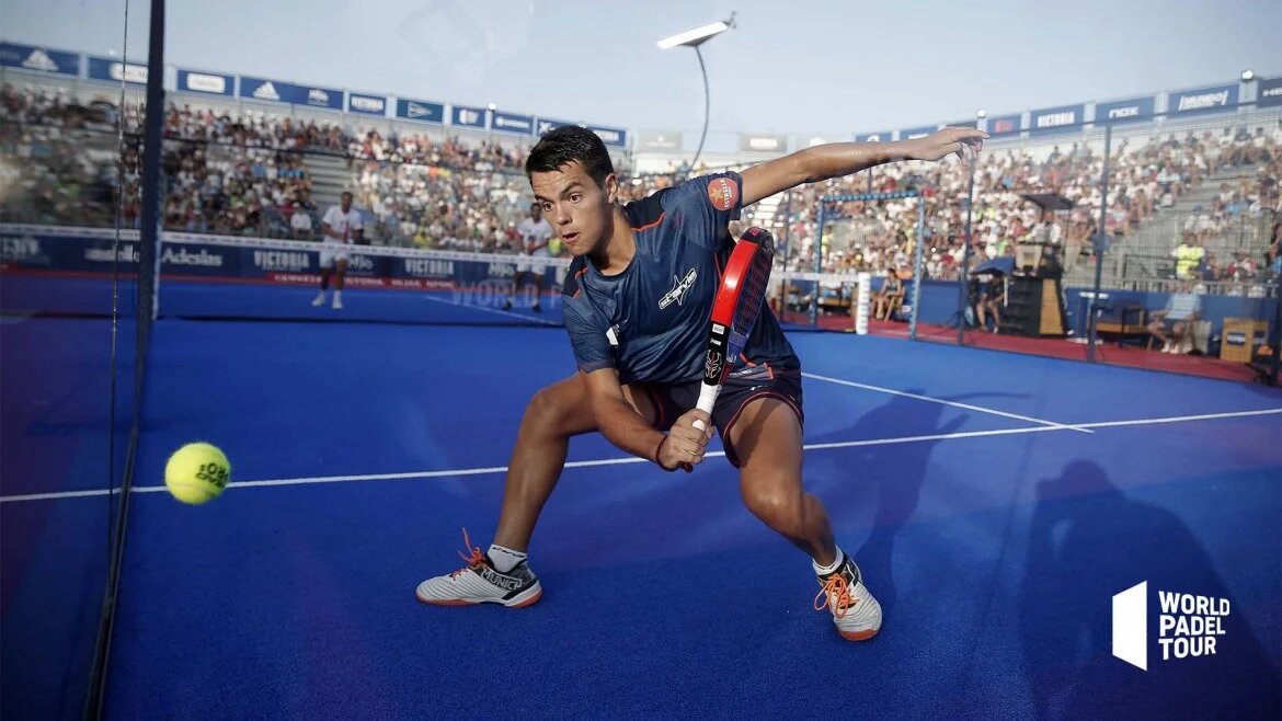 Коки Нието в глубокой защите