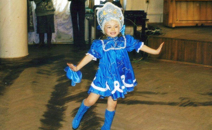 Выступление Маргариты с народным танцем в детстве