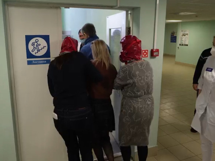     Фото: скрин/видео ГБУЗ ЛО «Гатчинская межрайонная клиническая больница».