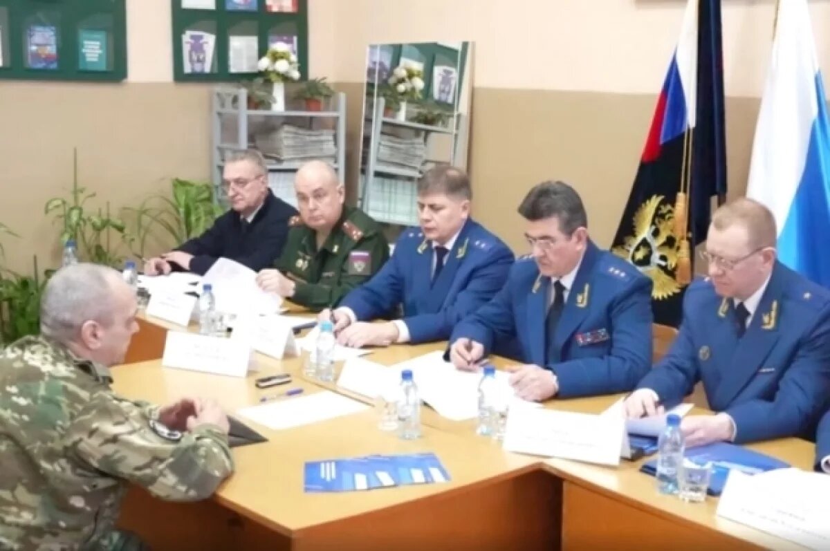    Замгенпрокурора РФ Зайцев встретился с бойцами СВО в Красноярске