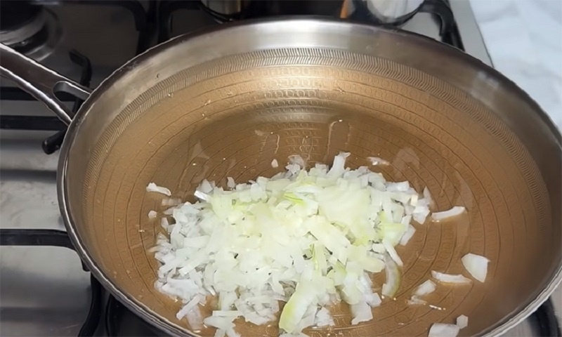 Как из простых продуктов сделать вкусный ужин: секреты самой душевной картофельной запеканки